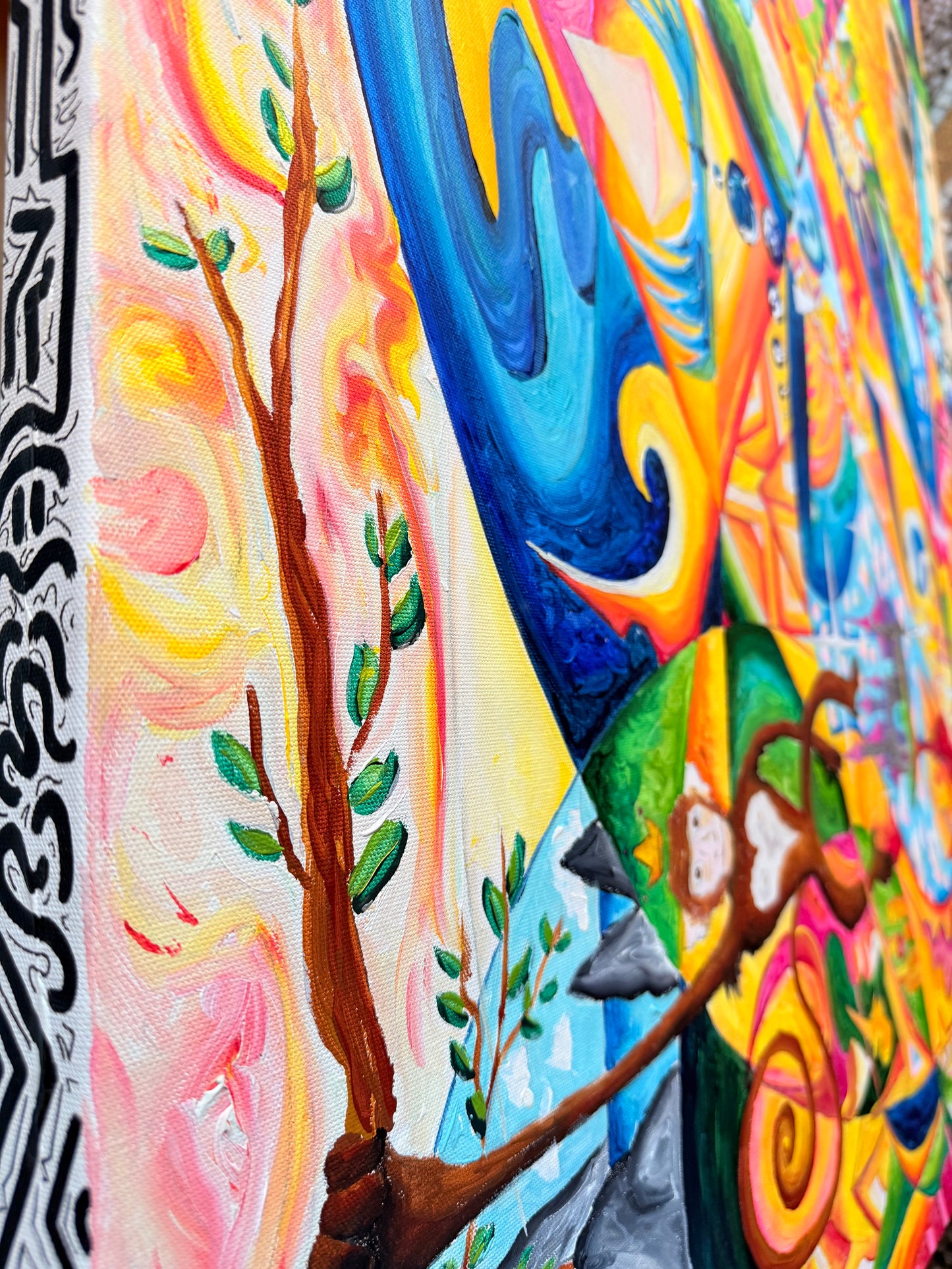 “Labyrinth of the luminous heart”